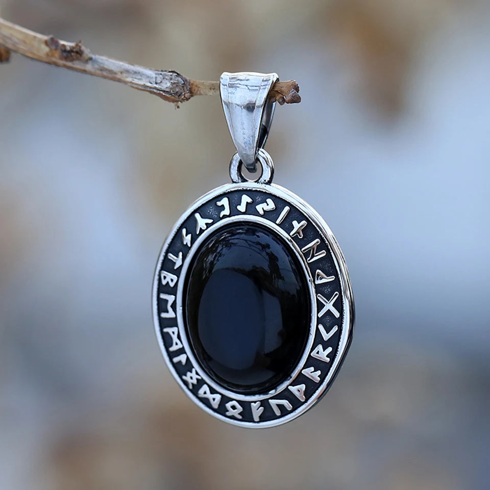 Amulette Runique 'Hlif' - Renvoie les Énergies Négatives