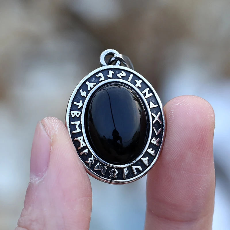 Amulette Runique 'Hlif' - Renvoie les Énergies Négatives