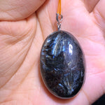Pendentif en Arfvedsonite - Clairvoyance