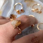 Bague en Citrine Brute - Attire l'Argent