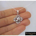 Talisman Lotus AUM - Pendentif Colliers