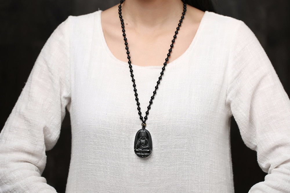 Pendentif 'Dharmachakra' en Obsidienne