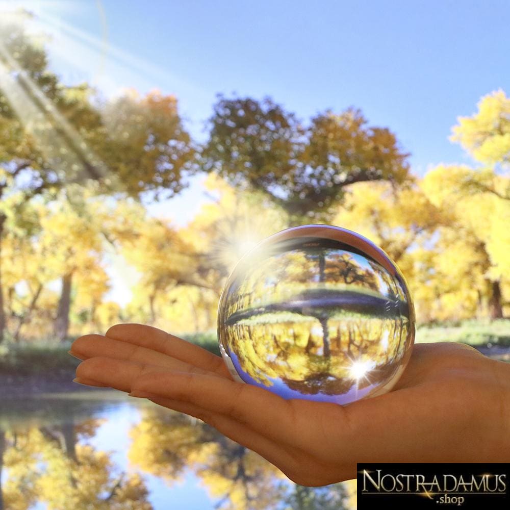 https://www.nostradamus.shop/cdn/shop/products/Sph-re-transparente-artificielle-de-Quartz-de-boule-de-cristal-de-Feng-Shui-de-Style-chinois_776.jpg?v=1575599417